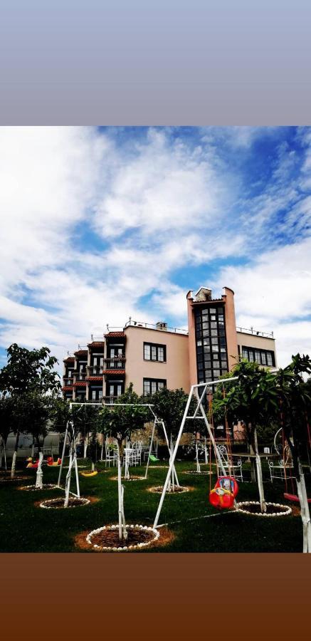 Hotel Park Ashik à Ljaknasi Extérieur photo